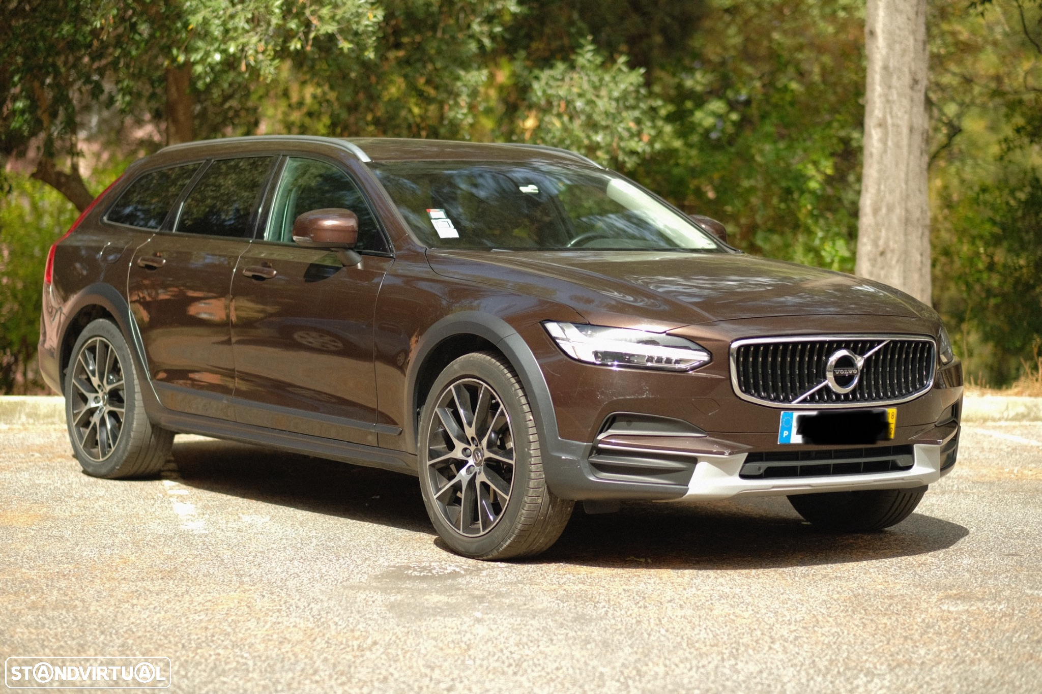 Volvo V90 Cross Country 2.0 D4 AWD Geartronic - 3