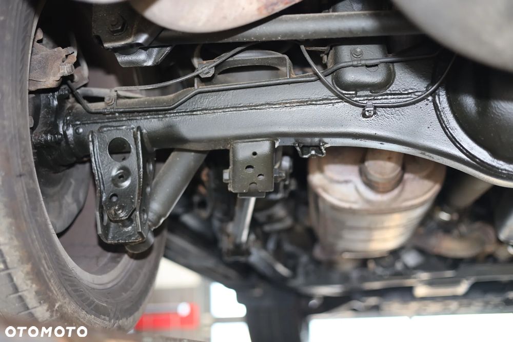 Toyota Land Cruiser - 38