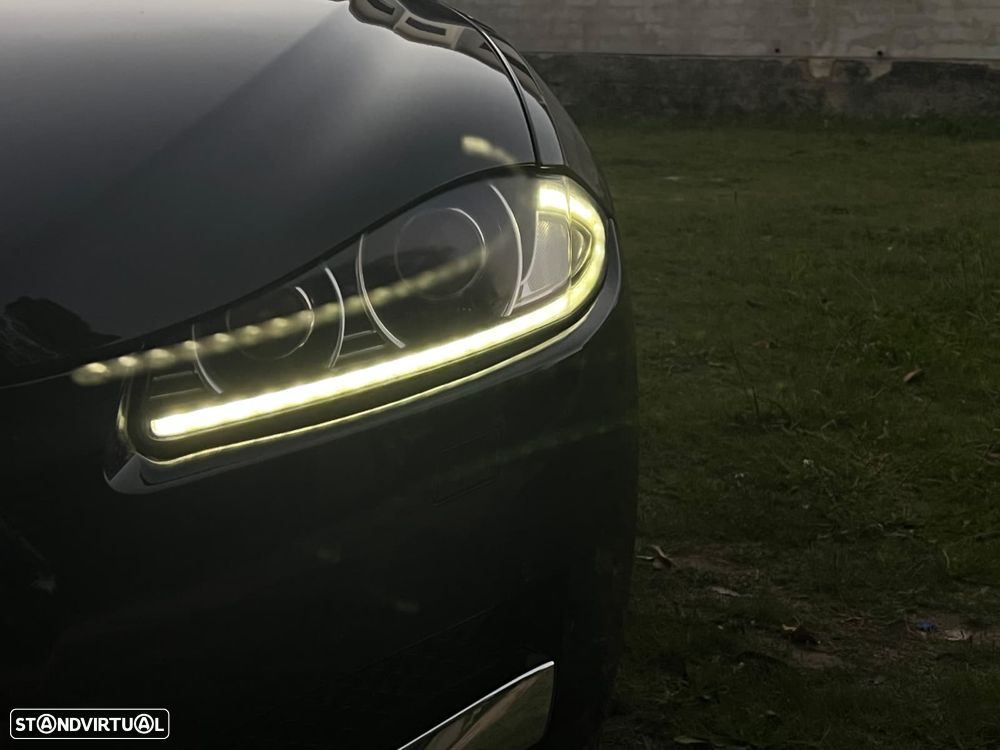 Jaguar XF Sportbrake 2.2 D Premium Luxury - 40