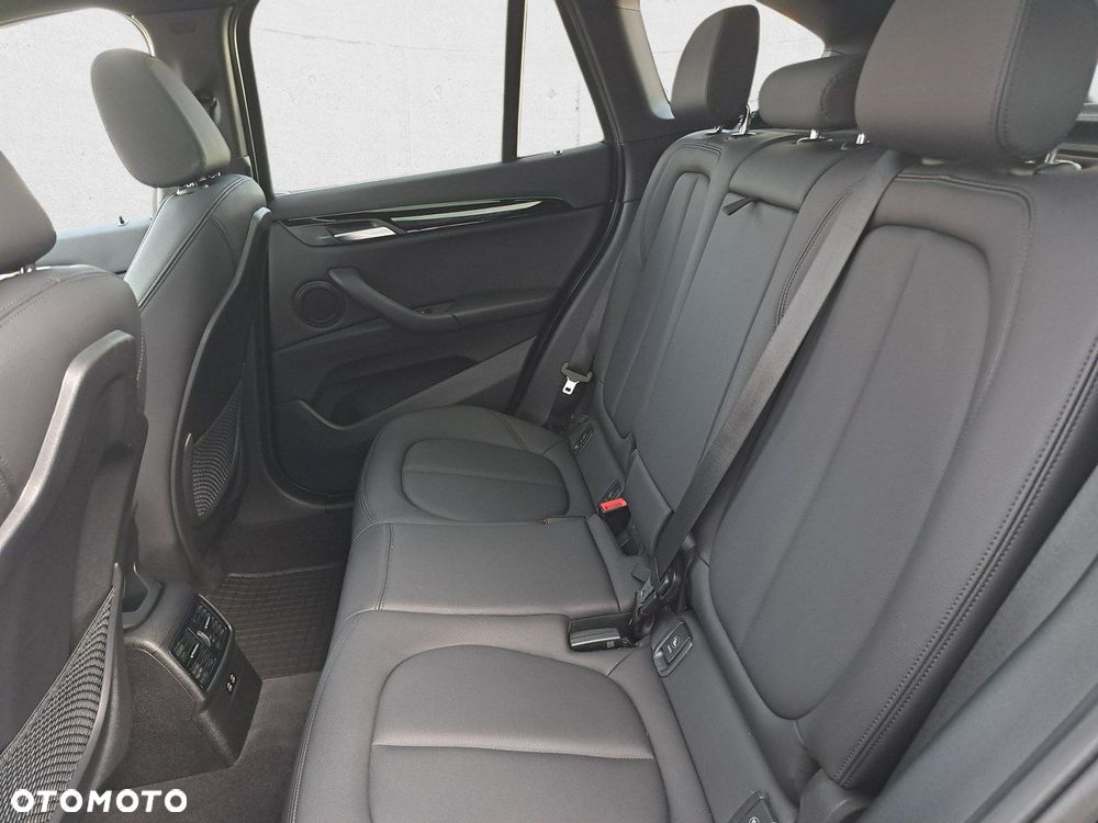 BMW X1 - 18