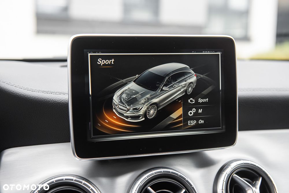 Mercedes-Benz CLA AMG 45 4Matic AMG Sp.sh 7G-DCT - 32