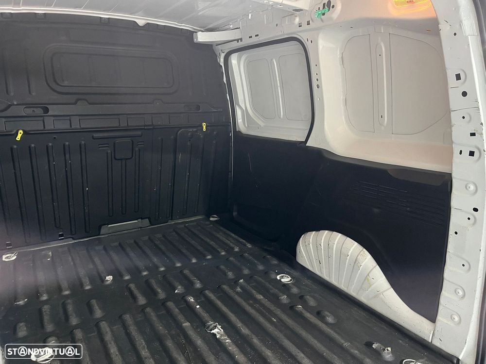 Peugeot Partner 1.6 HDI 3 LUGARES ***IVA DEDUTIVEL *** - 30