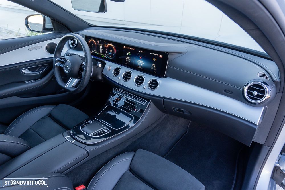 Mercedes-Benz E 300 e Station 9G-TRONIC AMG Line - 32