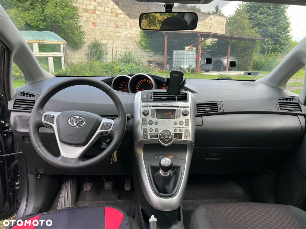 Toyota Verso 2.0 D-4D Premium - 7