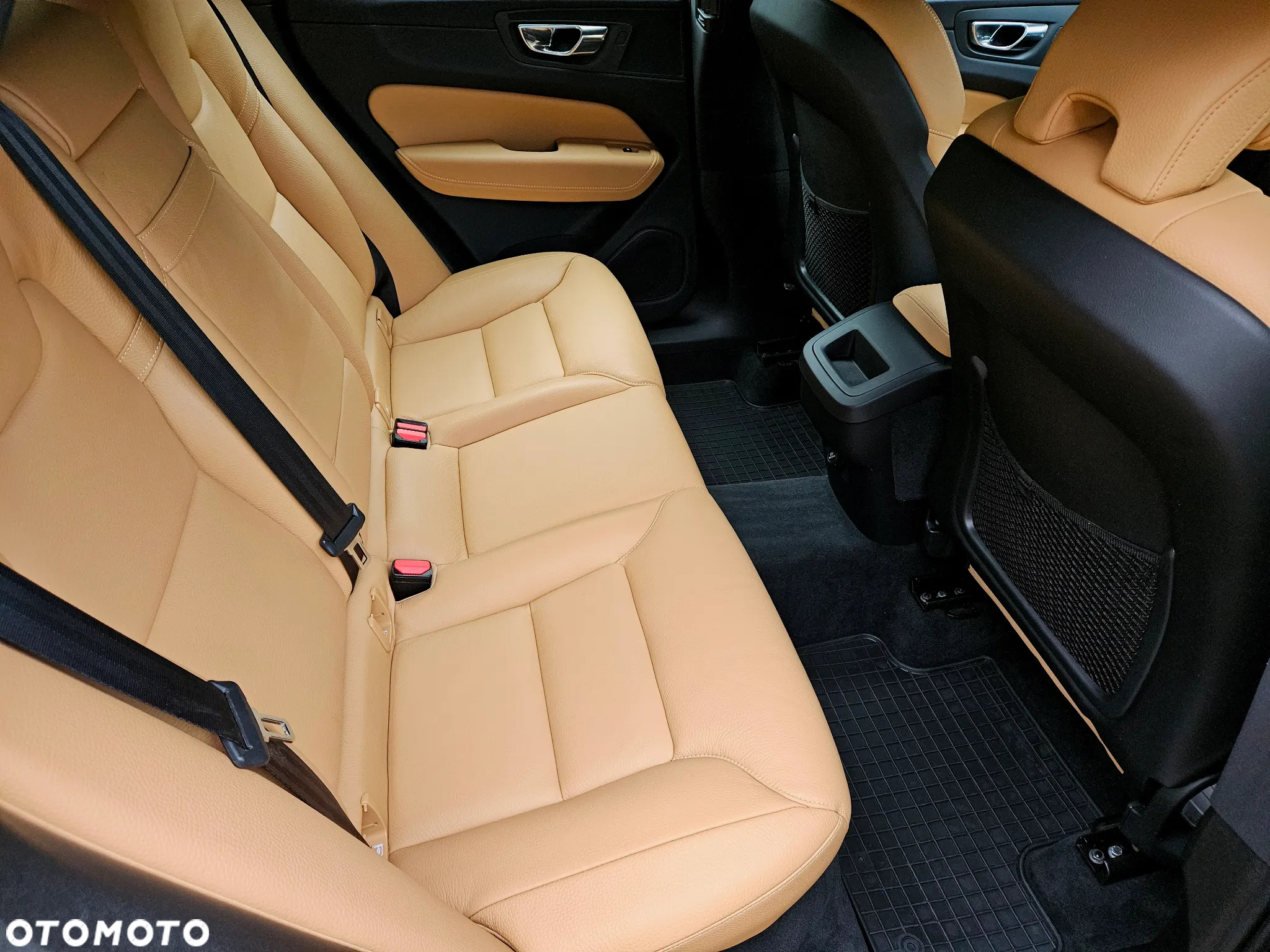 Volvo XC 60 T5 AWD Momentum Pro - 17