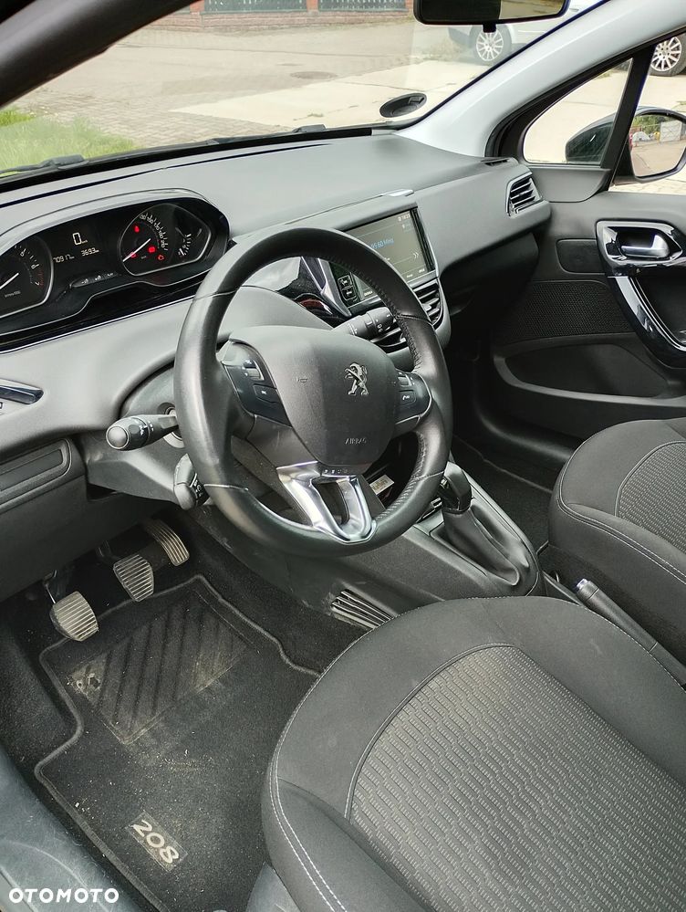 Peugeot 208 PureTech 82 Start & Stop Style - 10