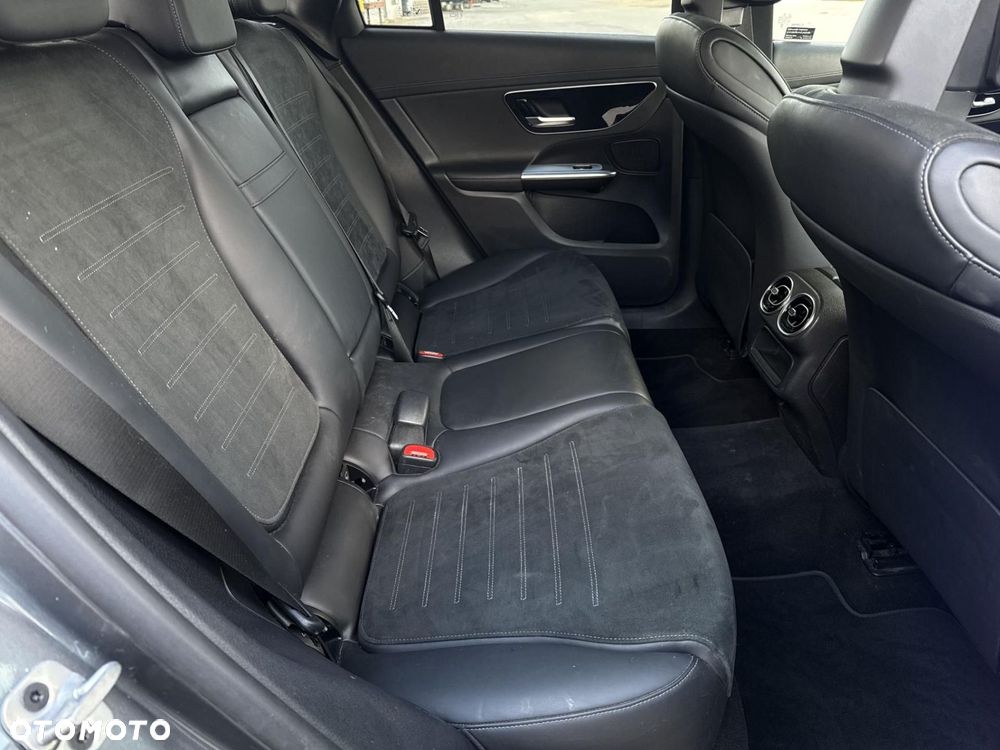 Mercedes-Benz GLC - 23