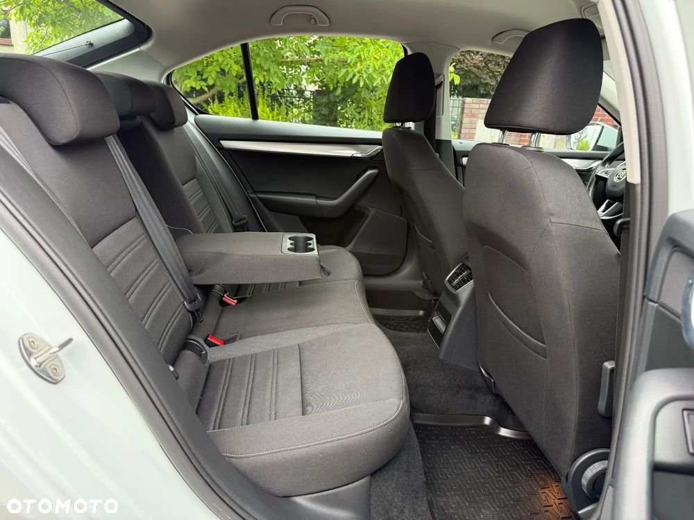 Skoda Octavia 2.0 TDI Style - 9