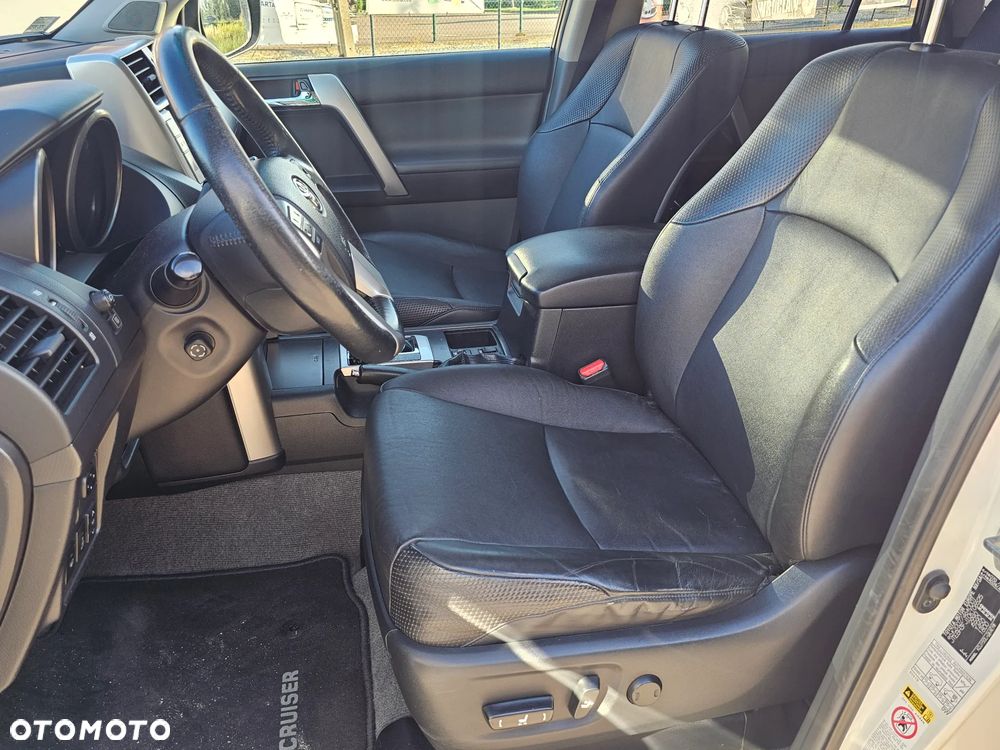 Toyota Land Cruiser LC 3.0 D-4D Prestige 7os - 13