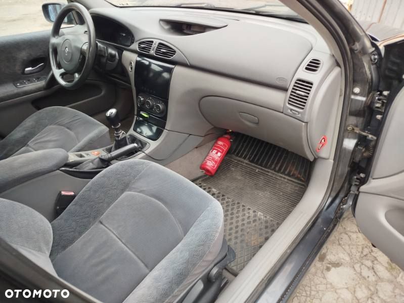 Renault Laguna - 12