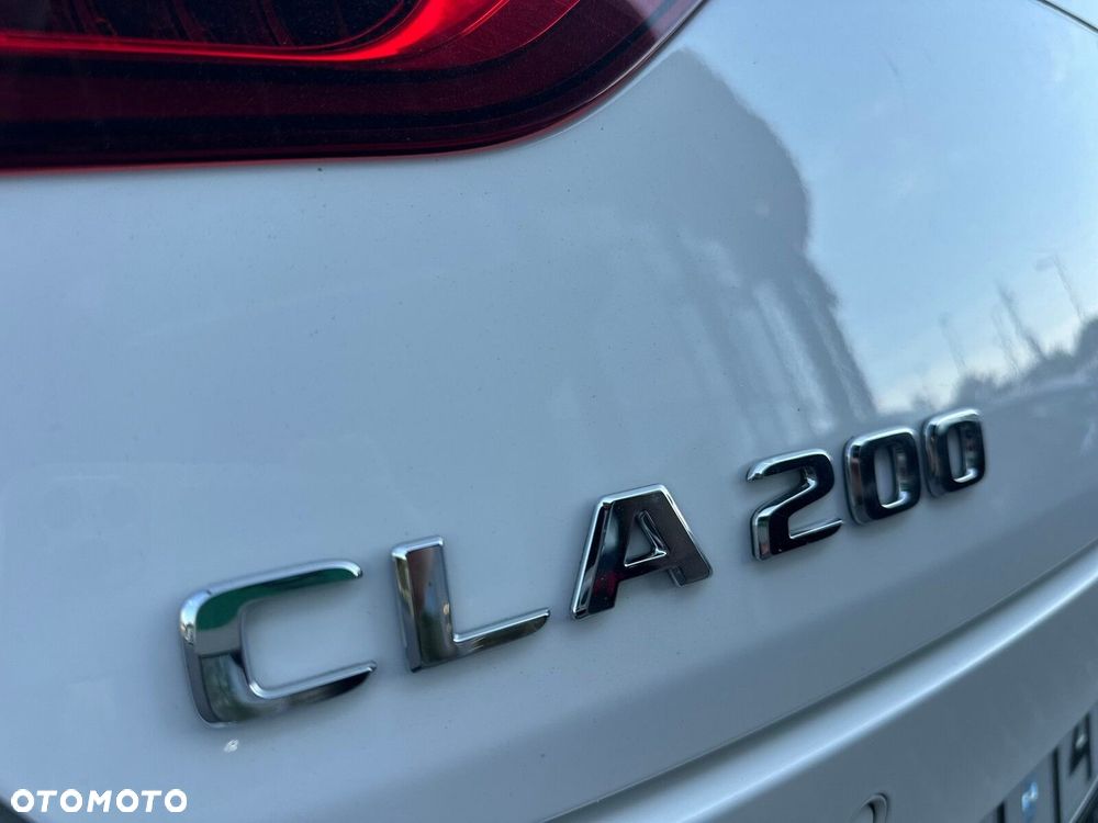 Mercedes-Benz CLA 200 Progressive 7G-DCT - 8