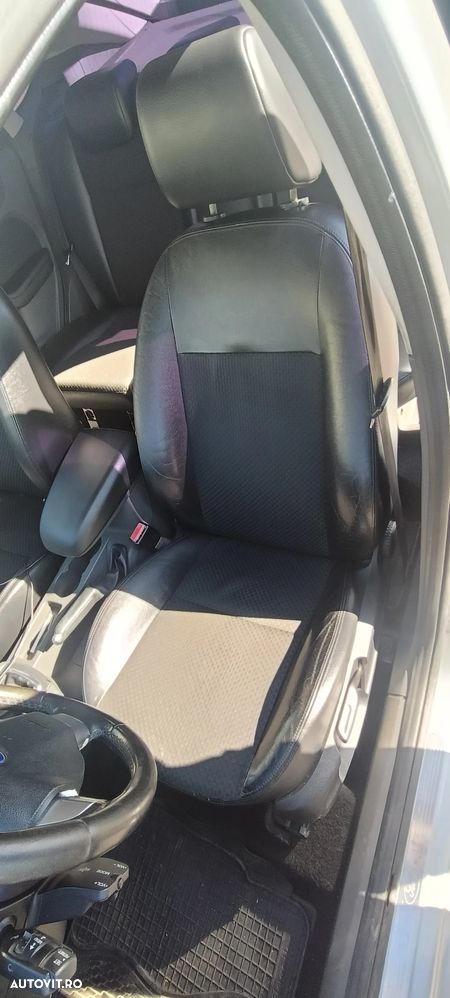 Ford Focus 1.6i Comfort - 7