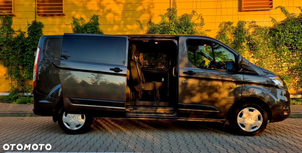 Ford CUSTOM - 4