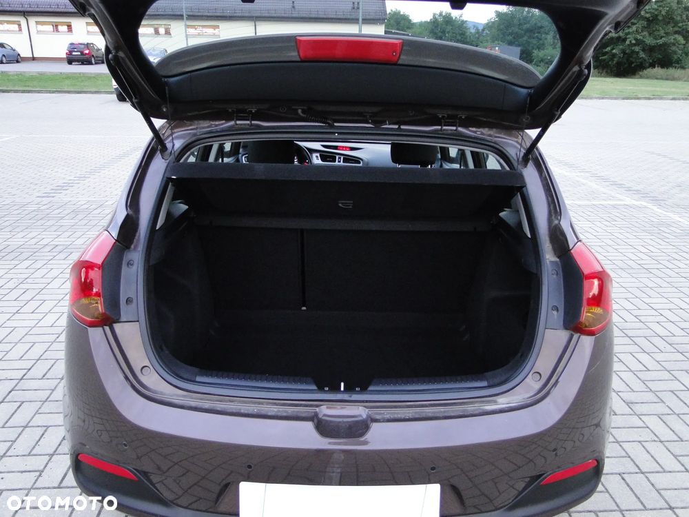 Kia Ceed 1.4 CVVT Vision - 14