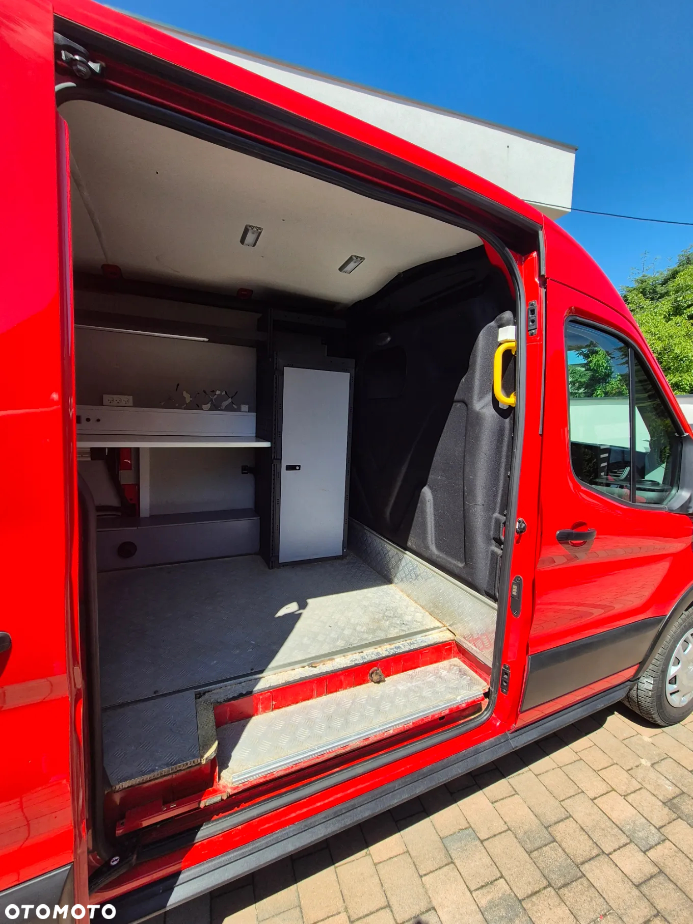Ford Transit - 12