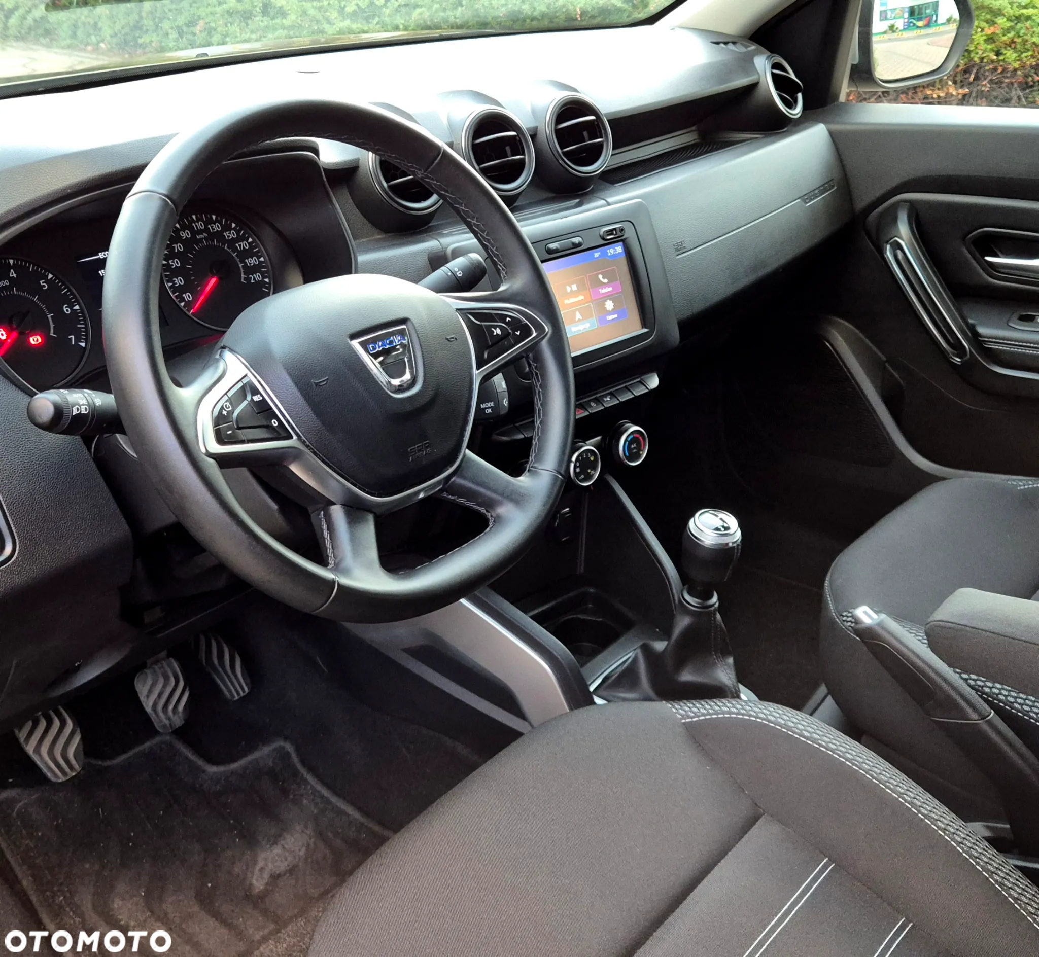 Dacia Duster 1.6 SCe Prestige - 12