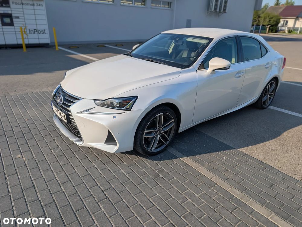 Lexus IS - 7