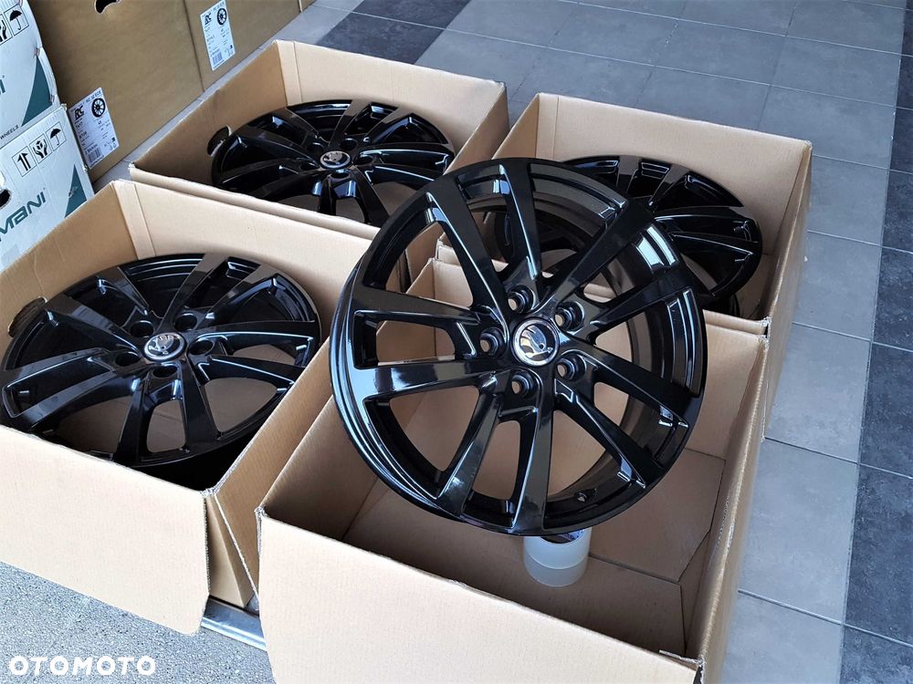 Alufelgi 17 5x112 Skoda Octavia Superb Yeti Karoq Oryginał Czarne 218# - 2