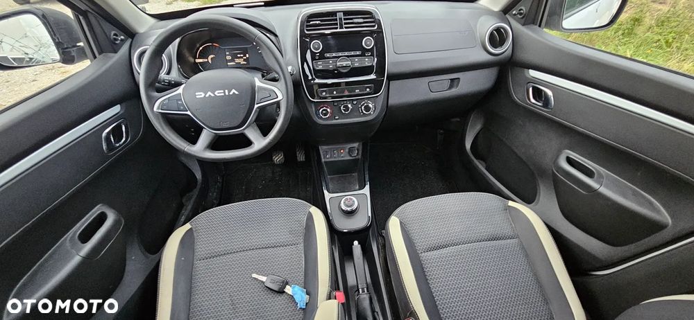 Dacia Spring - 12