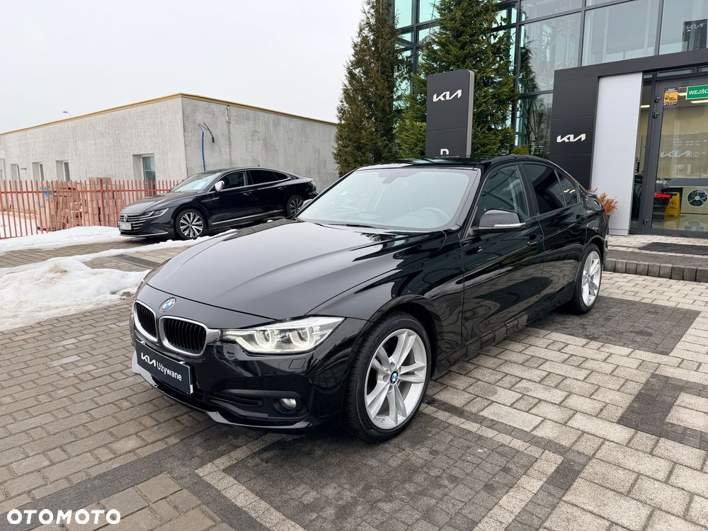 BMW Seria 3 318i - 8