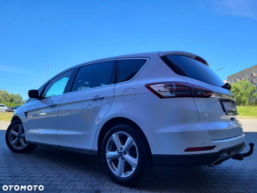Ford S-Max 2.0 TDCi Titanium PowerShift - 24