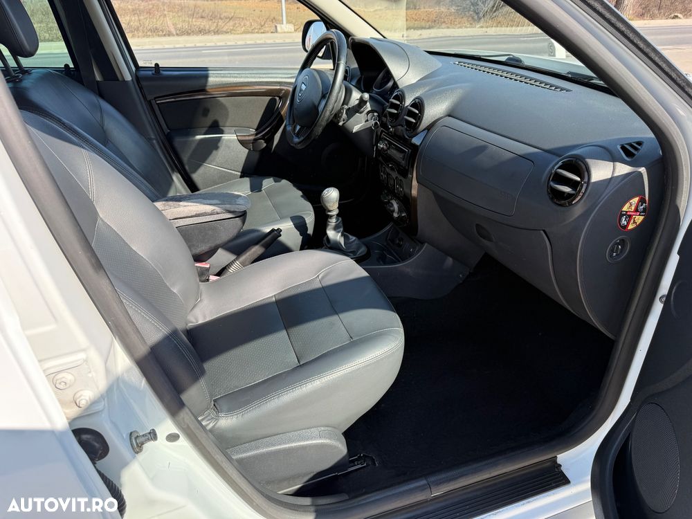 Dacia Duster 1.5 dCi 4x2 Laureate - 8