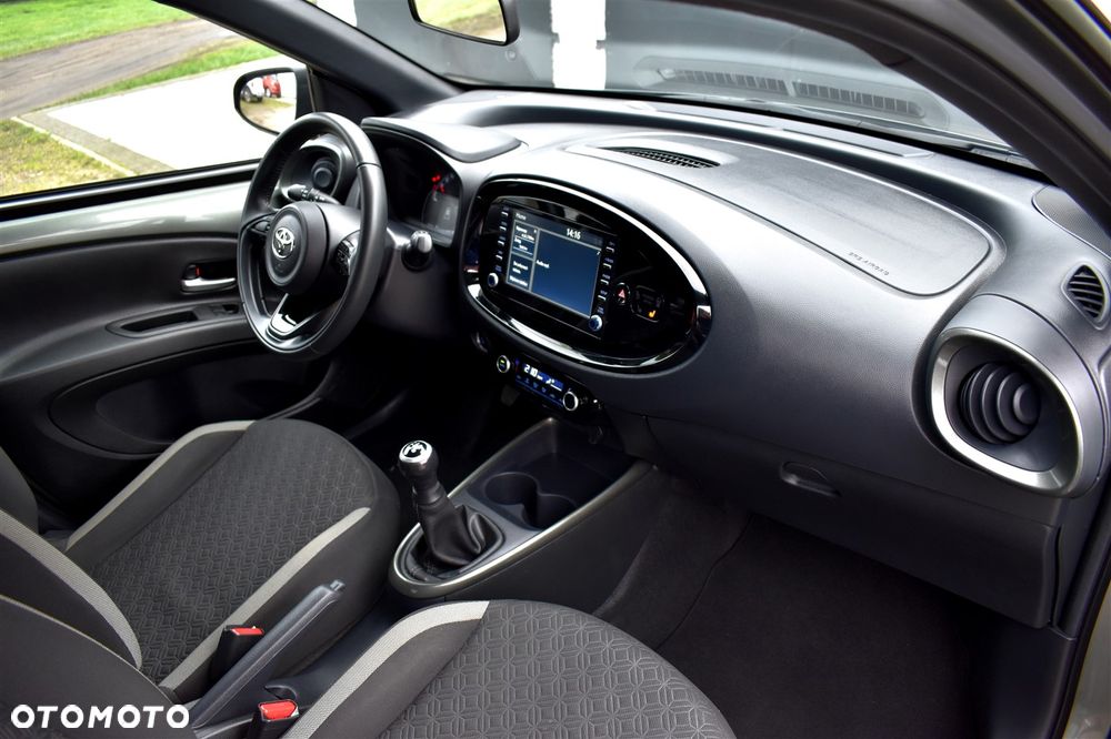 Toyota Aygo X Air Explore - 23