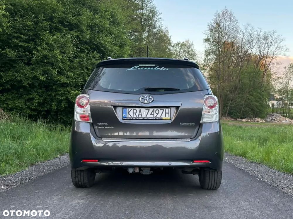 Toyota Verso 2.0 D-4D Life - 4