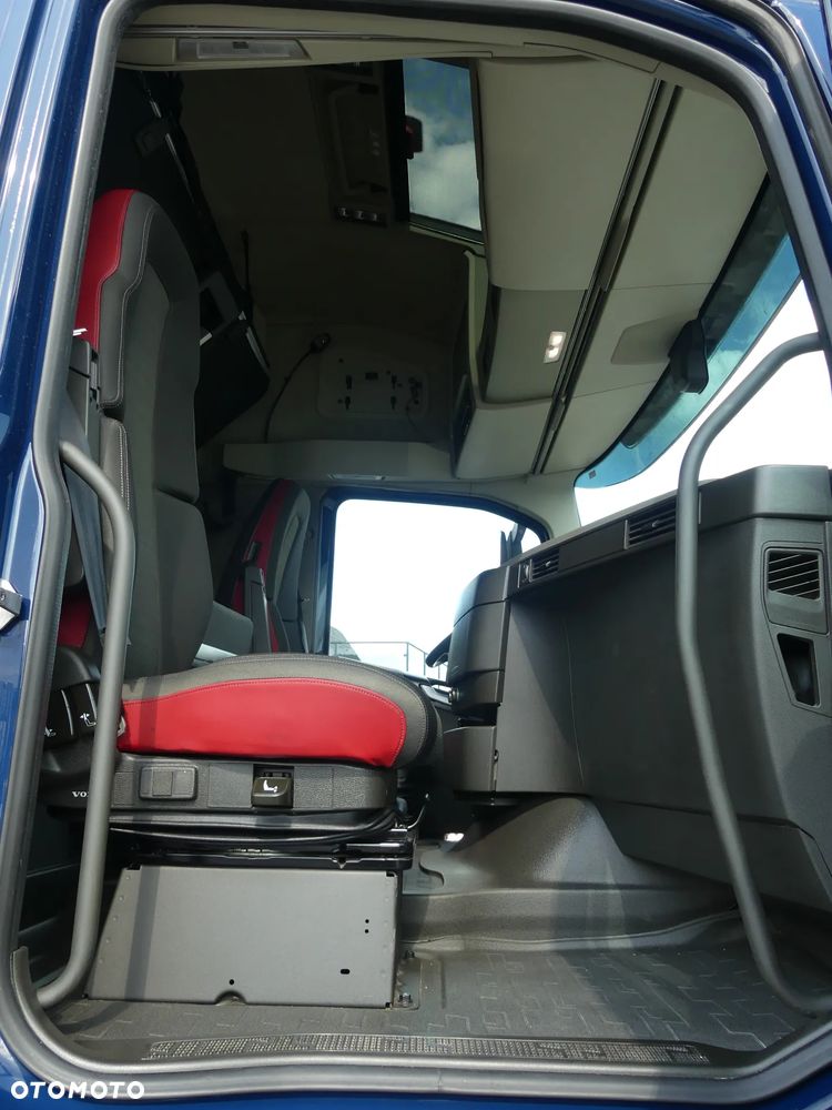 Volvo FH4 460 / EURO 6 / AUTOMAT / PEŁNY ADR / KLIMATYZACJA POSTOJOWA / - 26