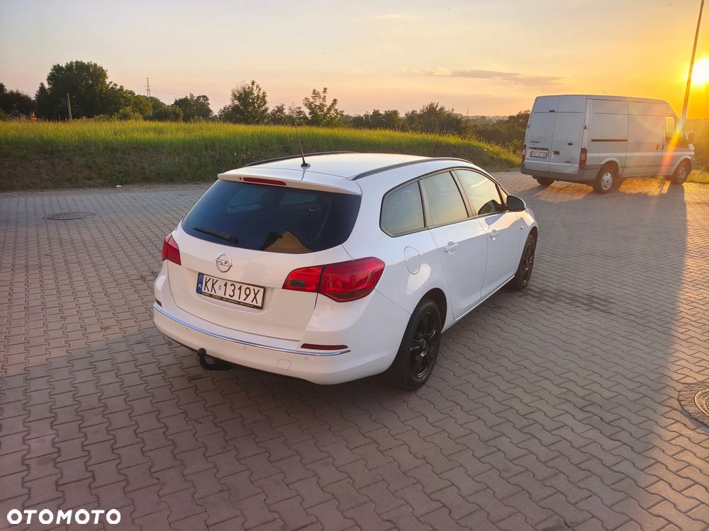 Opel Astra 1.4 T Cosmo EU6 - 14