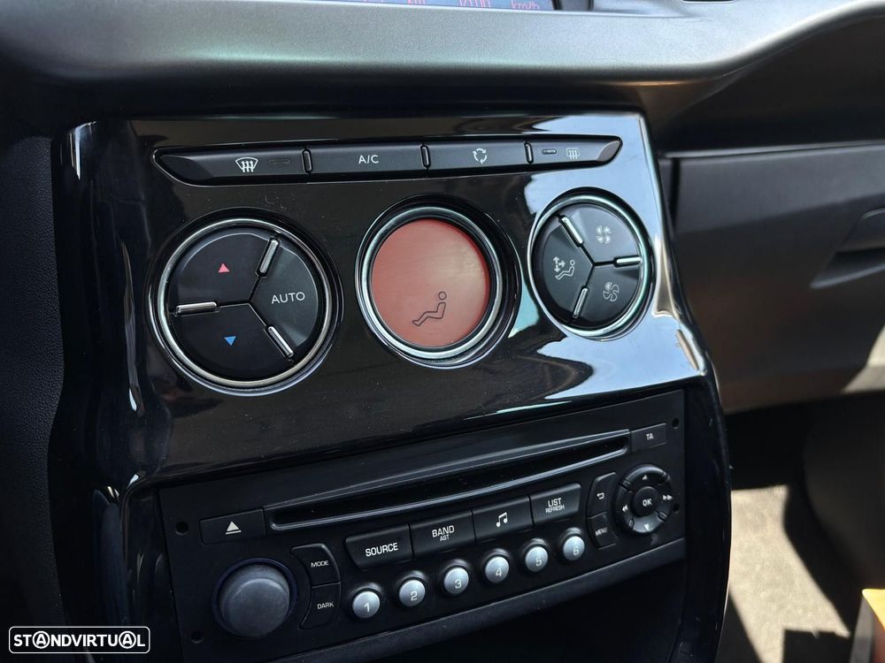 Citroën C3 1.2 PureTech Attraction - 12