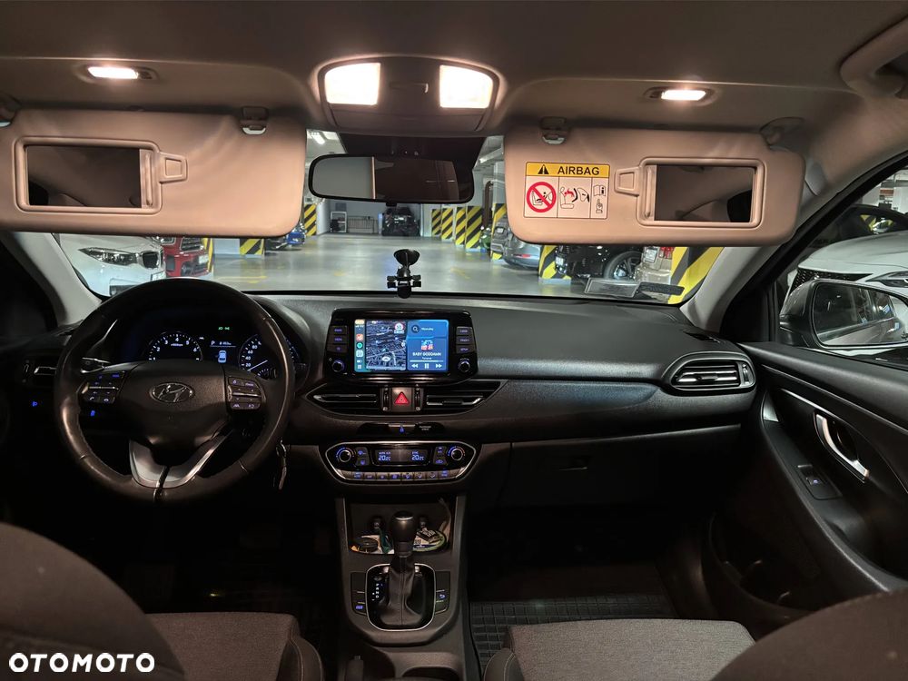 Hyundai i30 ver-1-5-t--gdi-48v-comfort-dct - 5