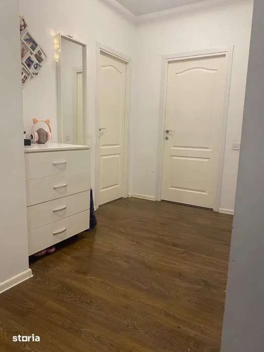 Apartament 3 camere , 68 MP, cu gradina de 40 mp, zona Teilor , parca — fotografia 3