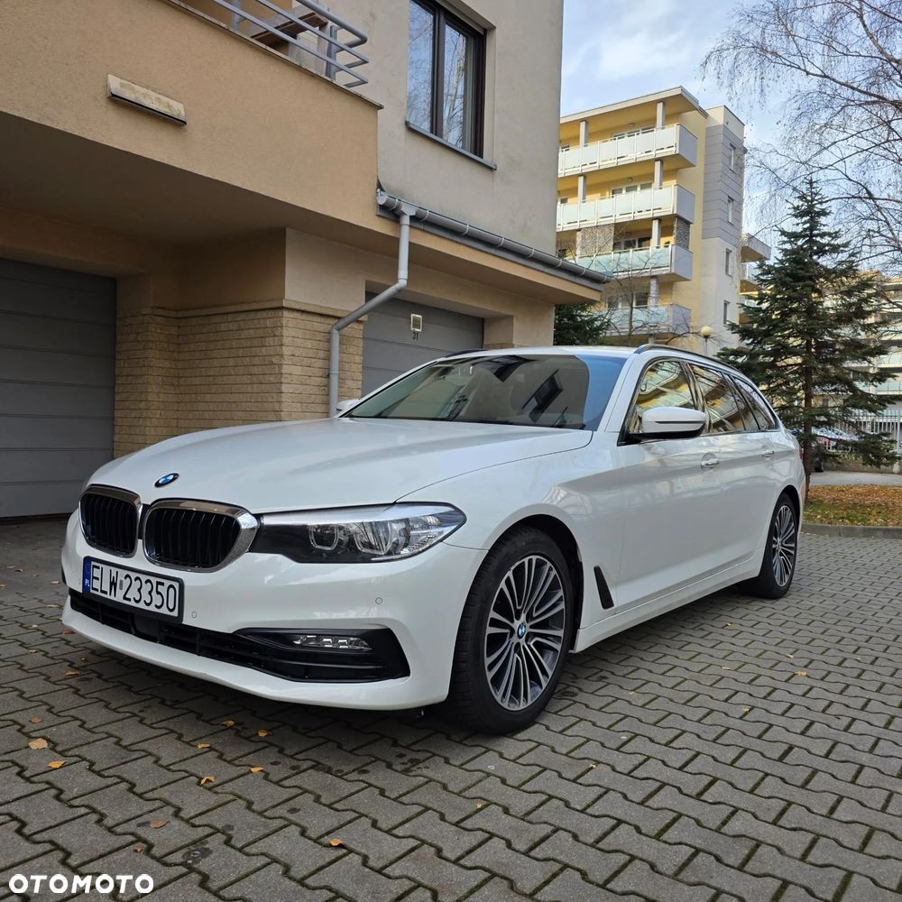 BMW Seria 5 520d Sport Line - 1