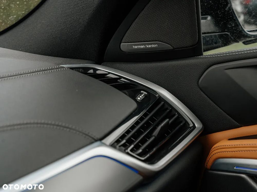 BMW X6 xDrive30d - 9