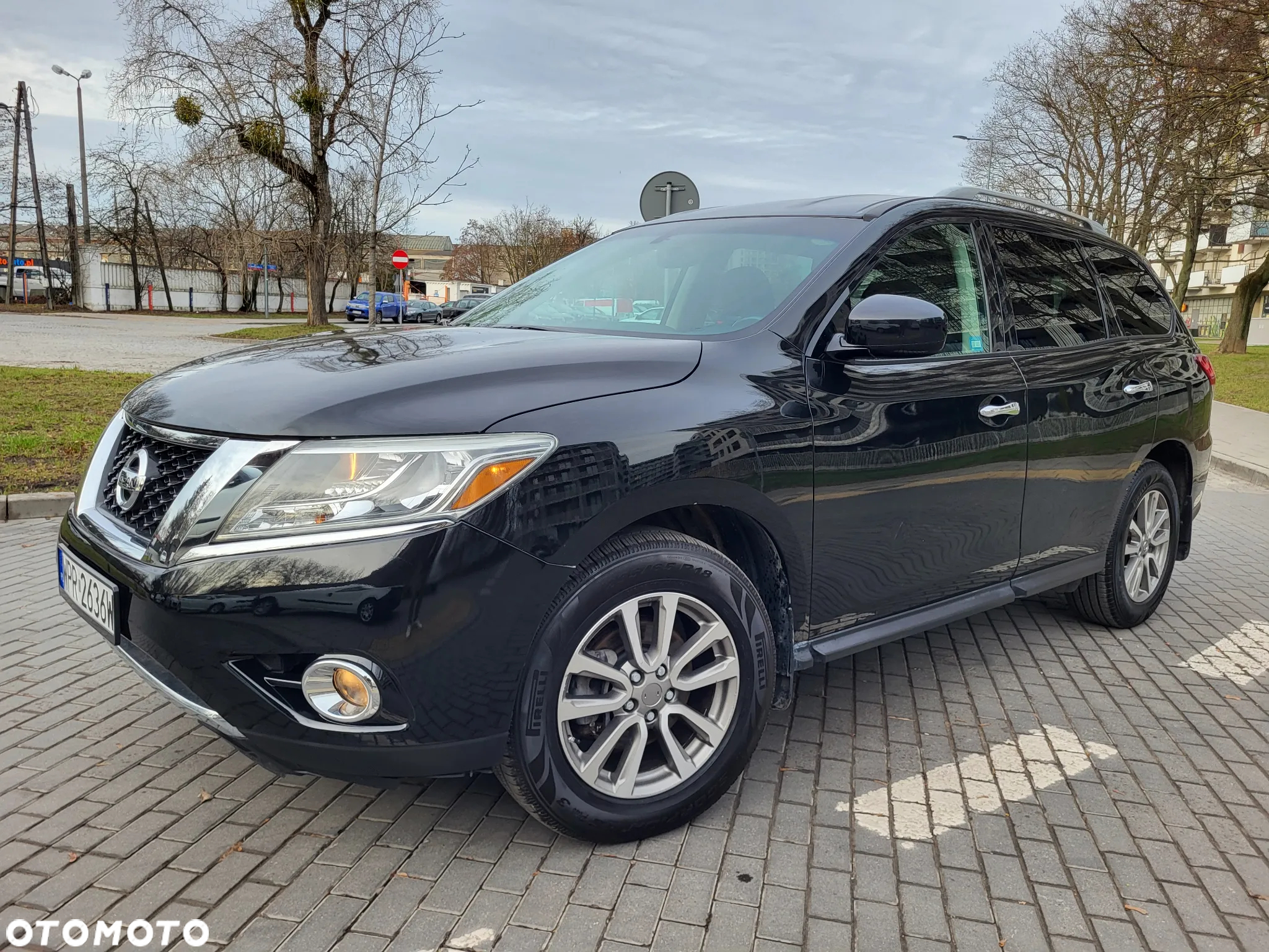 Nissan Pathfinder - 3