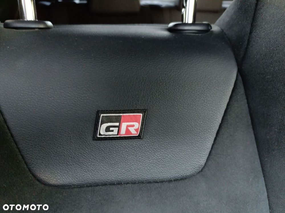 Toyota C-HR 1.8 Hybrid GPF GR Sport - 22