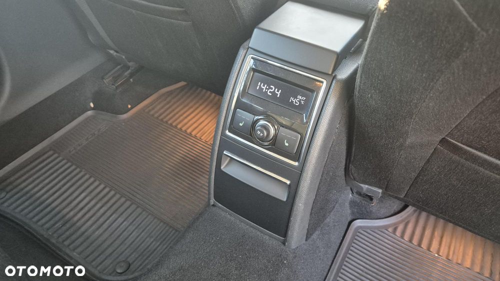 Skoda Superb 2.0 TDI Elegance - 14