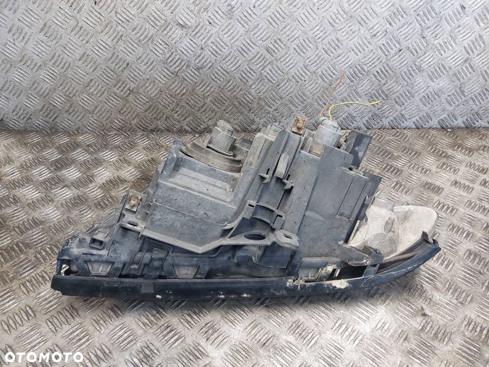 LAMPA PRAWY PRZÓD KIERUNKOWSKAZ BMW E46 SEDAN TORUING EU EUROPA ID: 236324 - 8
