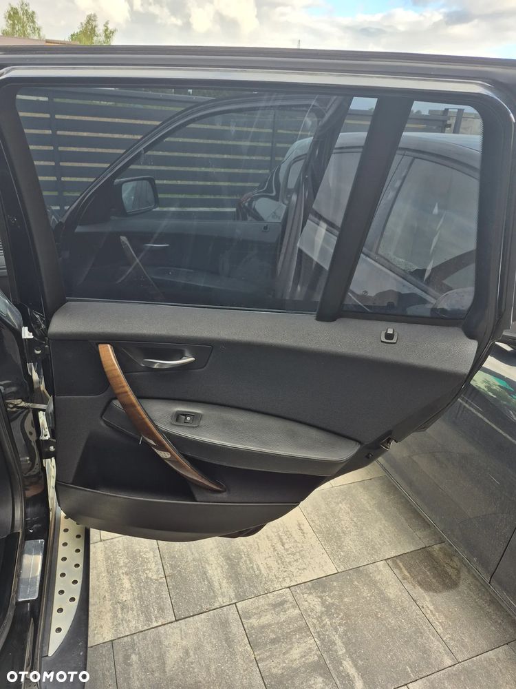 BMW X3 2.5i - 17
