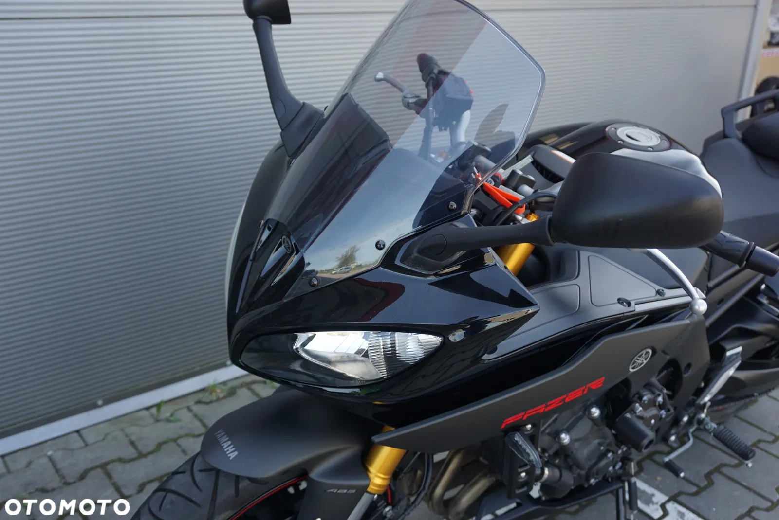 Yamaha FZ8 - 16