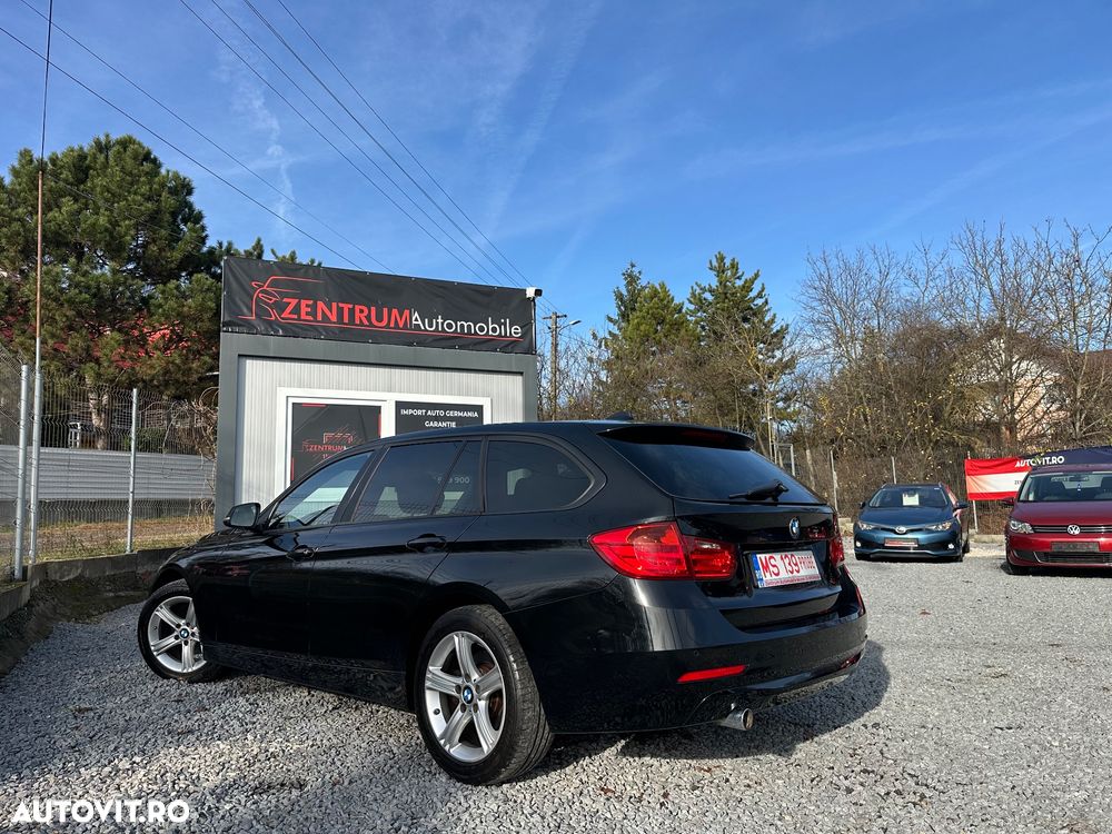 BMW Seria 3 320d DPF Touring Aut. Edition Sport - 15