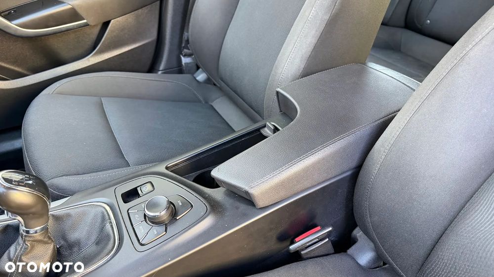 Opel Insignia 1.6 Edition - 9