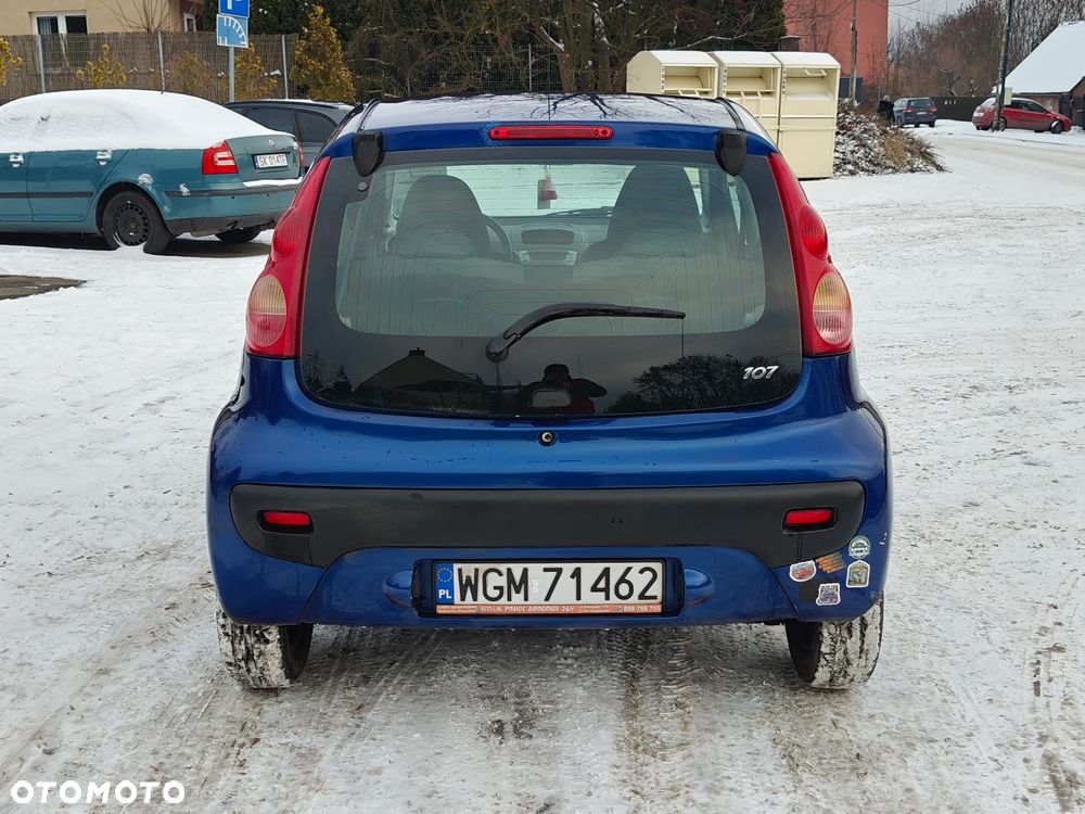 Peugeot 107 70 Petit Filou - 12