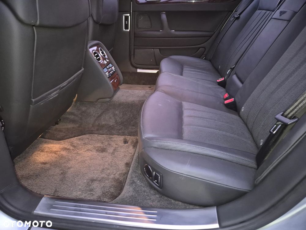 Bentley Flying Spur - 10