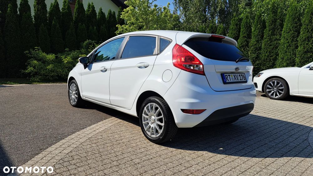 Ford Fiesta - 4