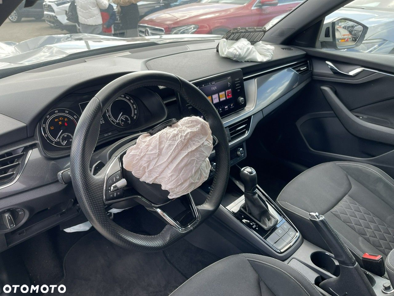 Skoda Kamiq 1.5 TSI DSG Style - 6