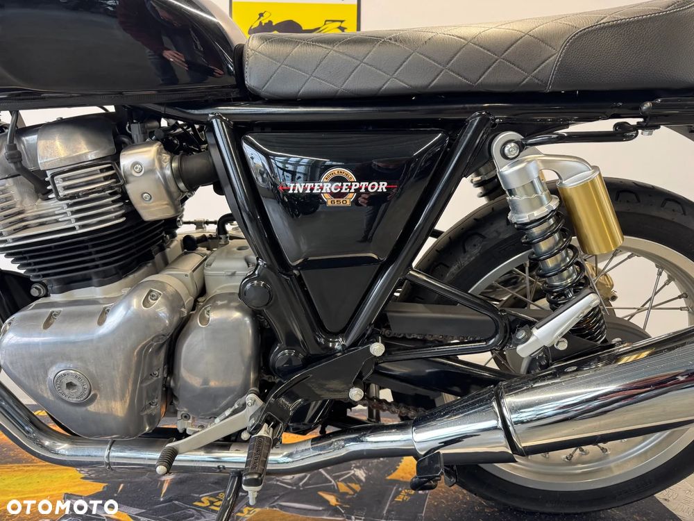 Royal Enfield Interceptor - 24