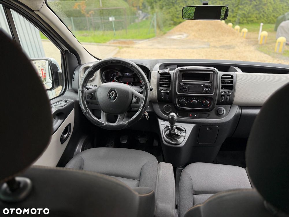 Renault Trafic Grand 1.6 dCi - 10