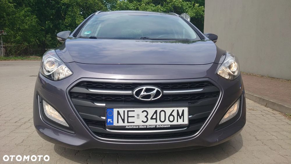 Hyundai i30 blue Kombi 1.6 GDi Passion - 4